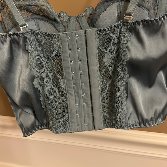 Urban Outfitters Satin and Lace Camisole Top - Picture 3 of 6